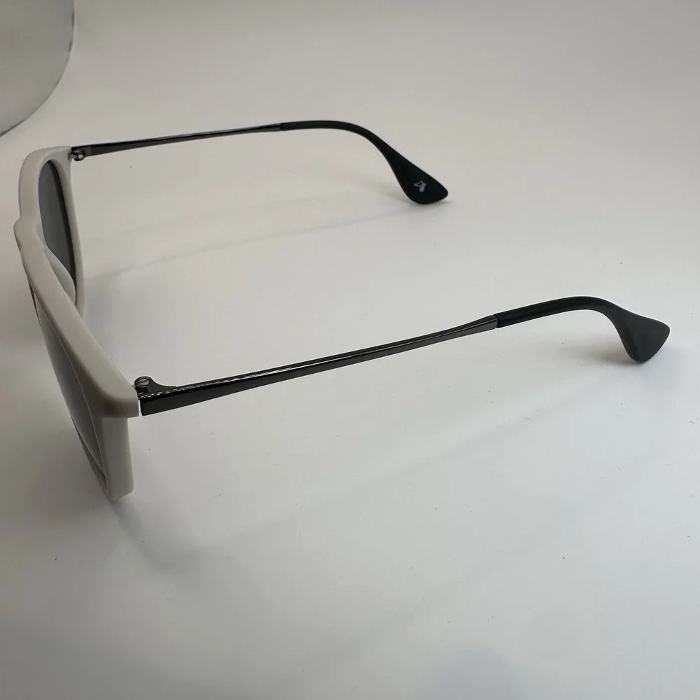 Detour Hurricane Polarized Light Gray Sunglasses Unisex Surfer Beach‎ Vacation